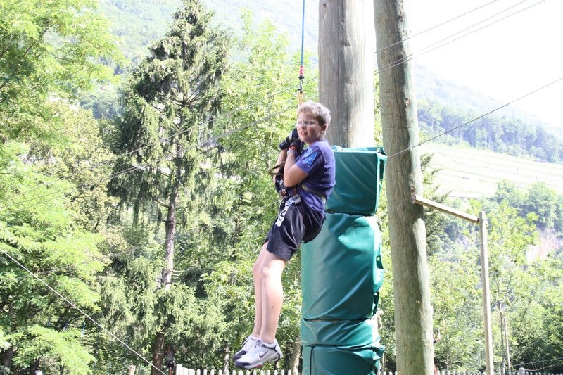 Village Camps International Summer Camp Leysin, Switzerland 2025-08-09 https://www.villagecamps.com/journals_admin/images/692-40-high ropes (87).jpg